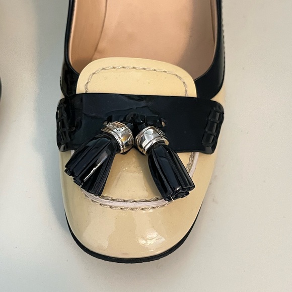 Never Worn | Tod's Beige-Cream/Black Patent Leather Tassel Loafer Pumps! - Picture 8 of 15